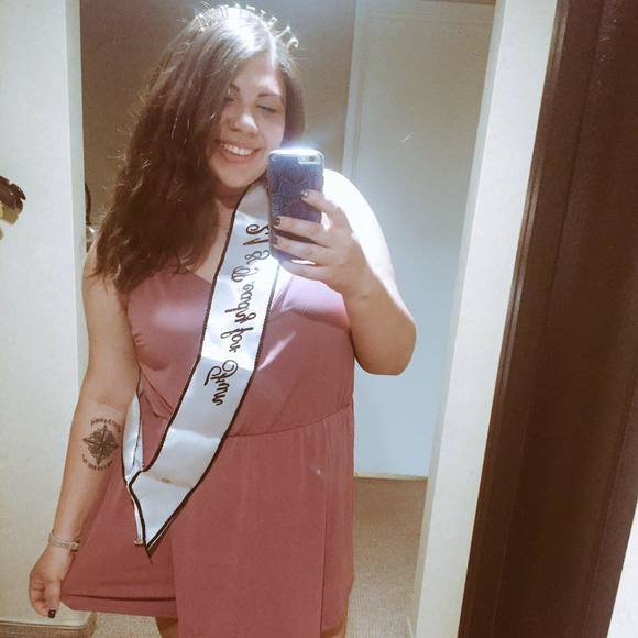 Meet your Posher, Empress - Picture 1 of 1